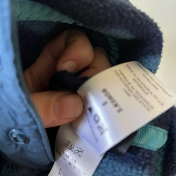 Patagonia Women’s Blue Polka Dot Synchilla Snap-T Fleece Small - Picture 7 of 8